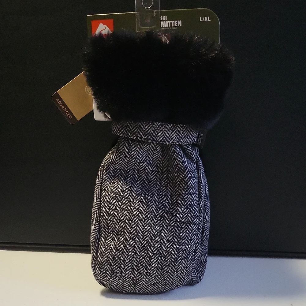 Ski Mitten Faux Fur Cuff in Black and Gray - Unbranded. 2